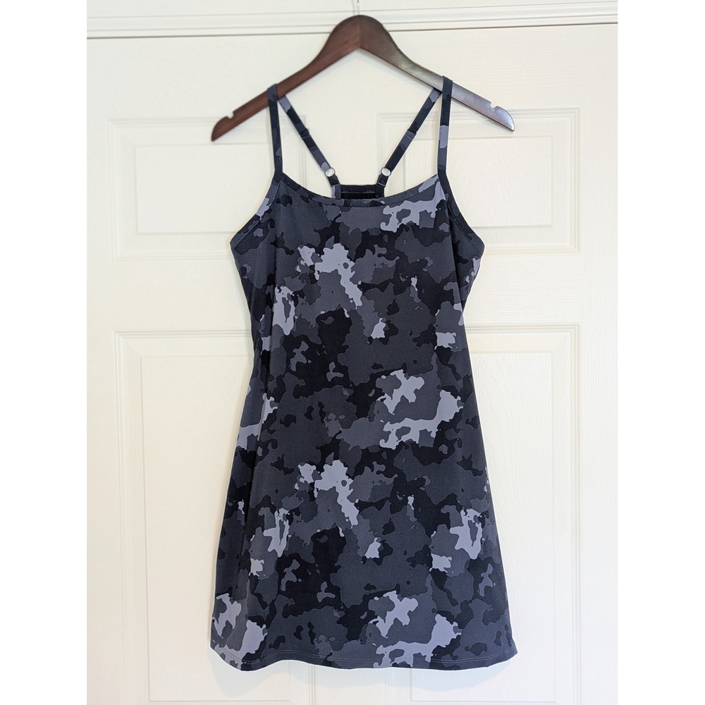 Mountain Hardwear Dynama Racerback Athletic Dress Grey Camo Medium EUC Gorpcore